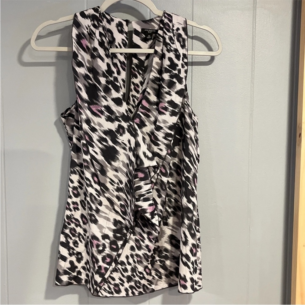 Ann Taylor Size 10 Silk Sleeveless Blouse Top Leopard Print Ruffle Neck